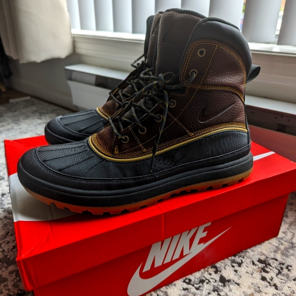 Nike woodside II (acg winter boots) - Picture 1 of 6